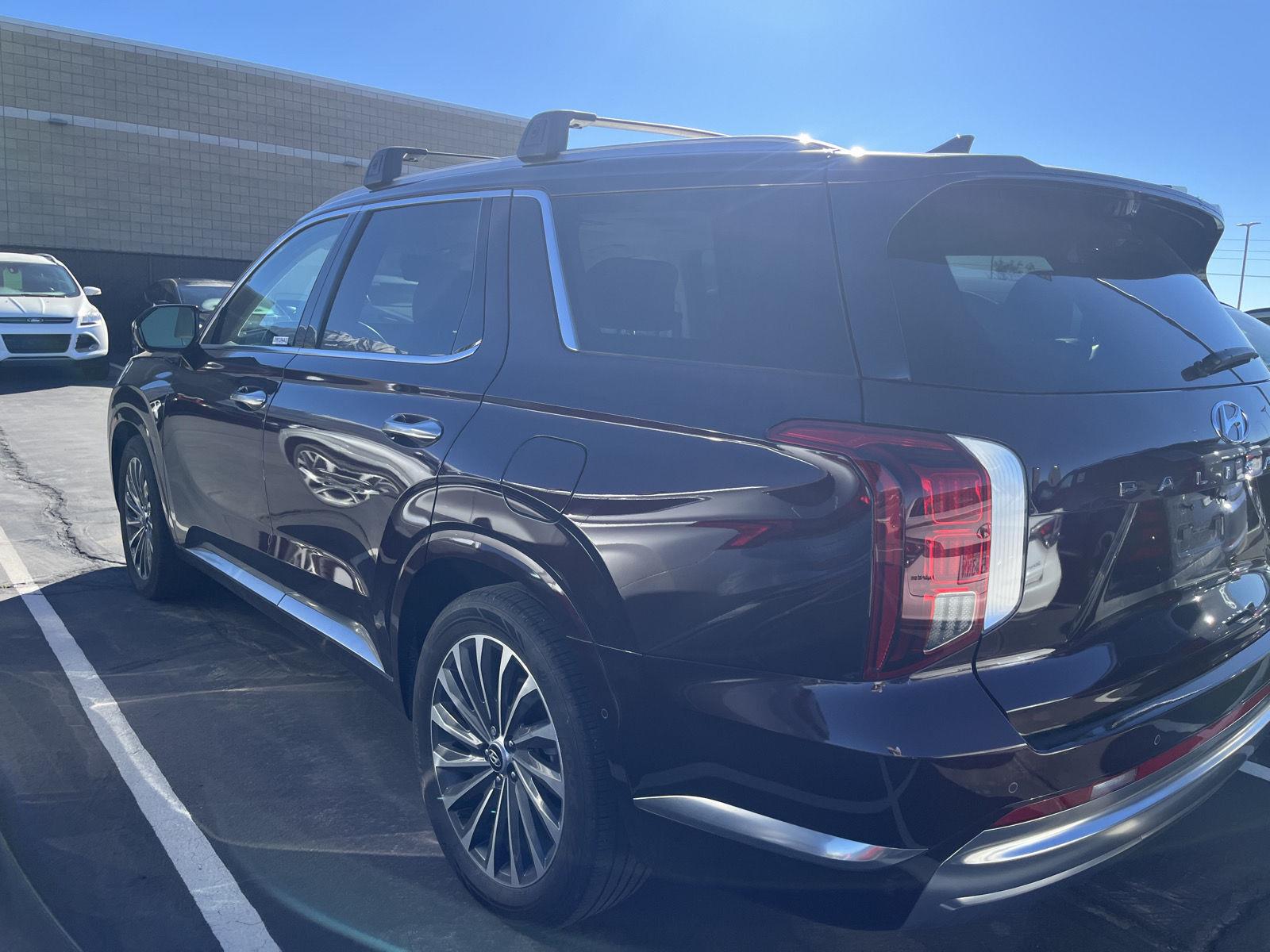 Used 2024 Sierra Burgundy Hyundai Calligraphy image 6