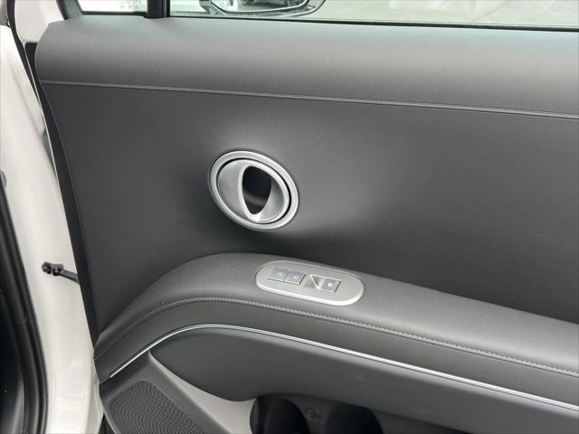 New 2026 Creamy White Pearl Hyundai SEL Premium 8P image 57