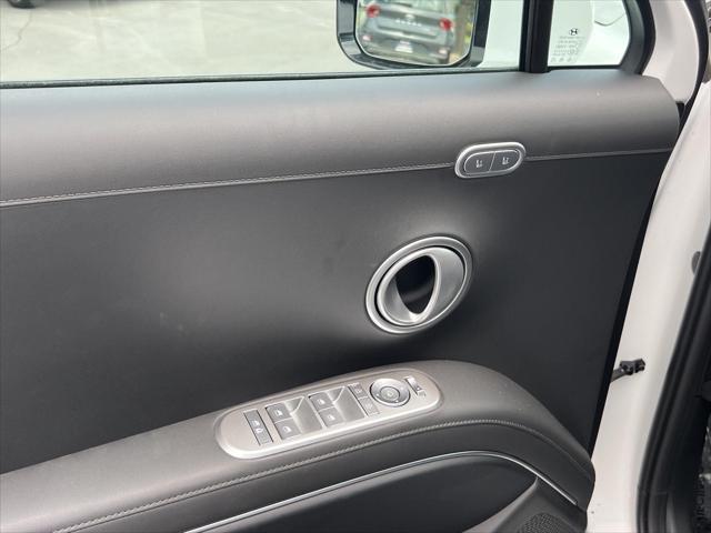 New 2026 Creamy White Pearl Hyundai SEL Premium 8P image 69