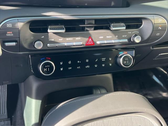 New 2026 Ecotronic Gray Pearl Hyundai Calligraphy AWD image 73