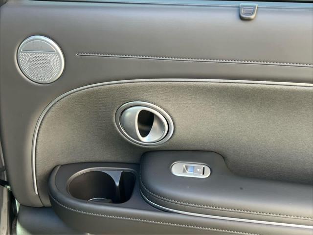 New 2026 Ecotronic Gray Pearl Hyundai Calligraphy AWD image 117