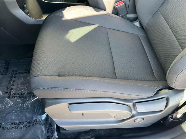 New 2026 Serenity White Hyundai SE image 159
