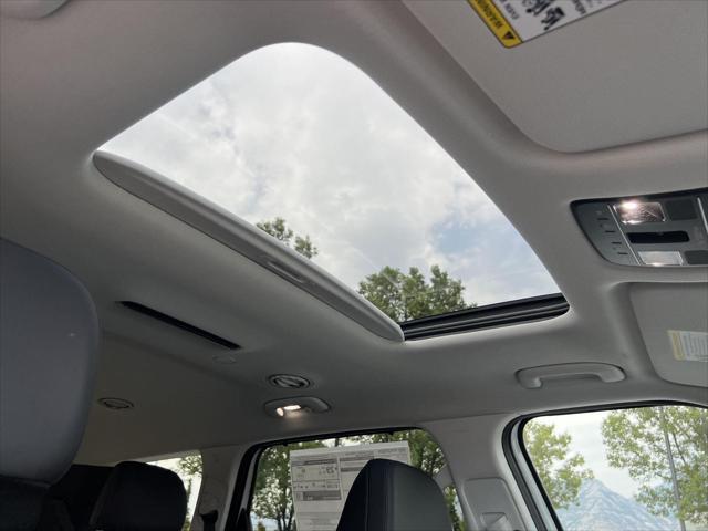 New 2026 Creamy White Pearl Hyundai SEL Premium 8P image 129