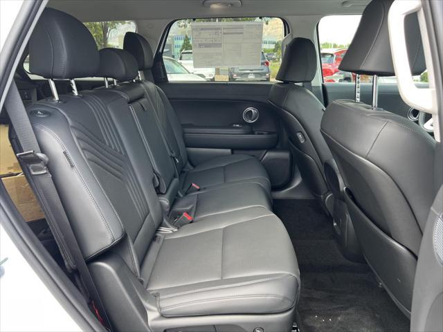 New 2026 Creamy White Pearl Hyundai SEL Premium 8P image 134