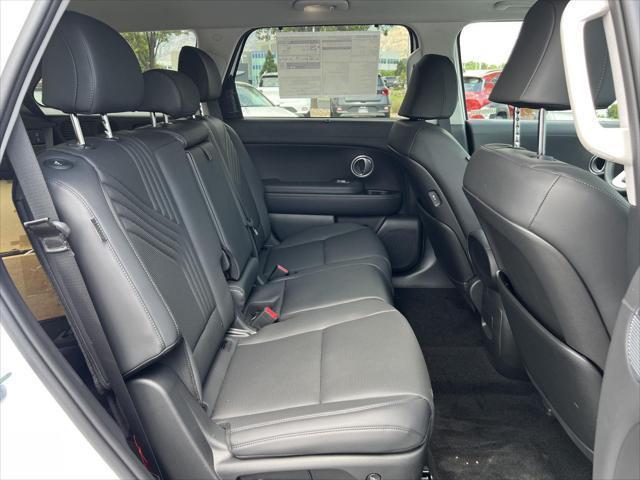 New 2026 Creamy White Pearl Hyundai SEL Premium 8P image 172