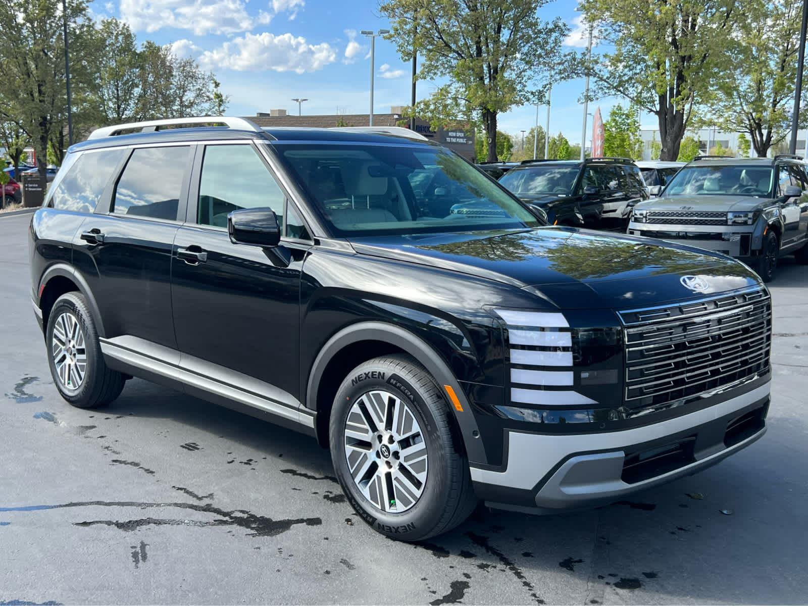 New 2026 Abyss Black Pearl Hyundai SEL Premium 8P image 5