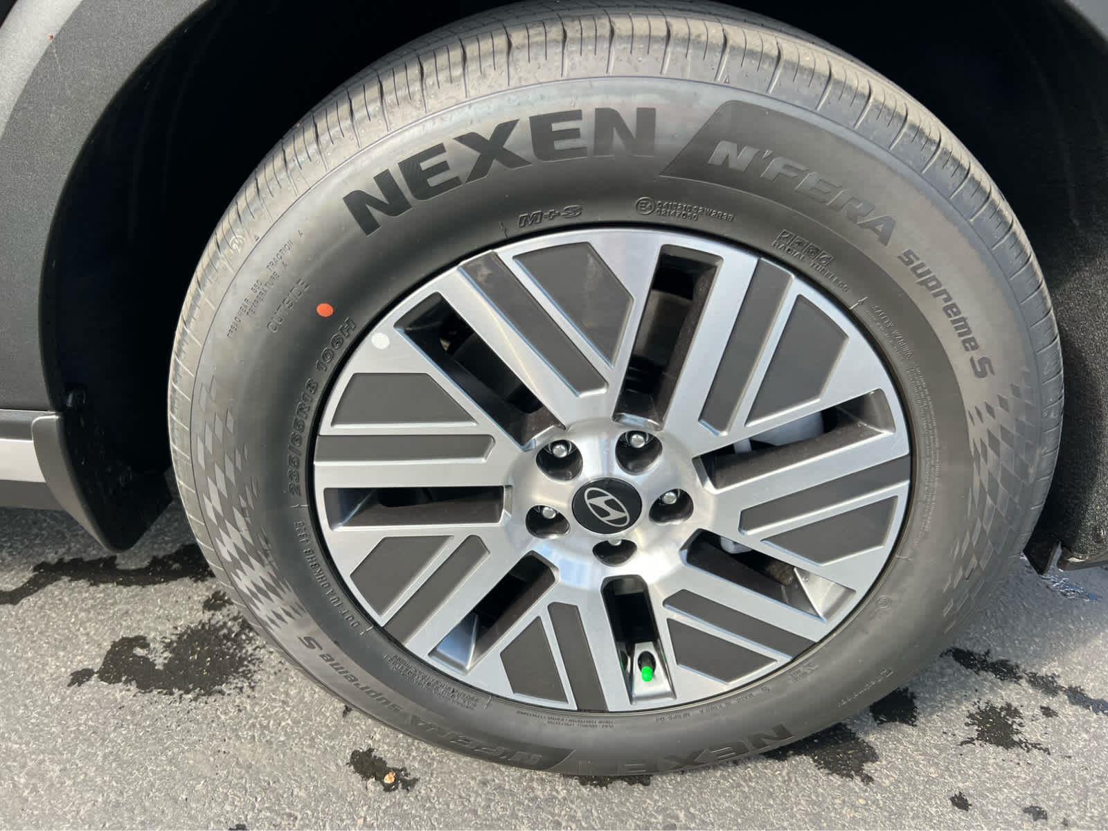 New 2026 Abyss Black Pearl Hyundai SEL Premium 8P image 16