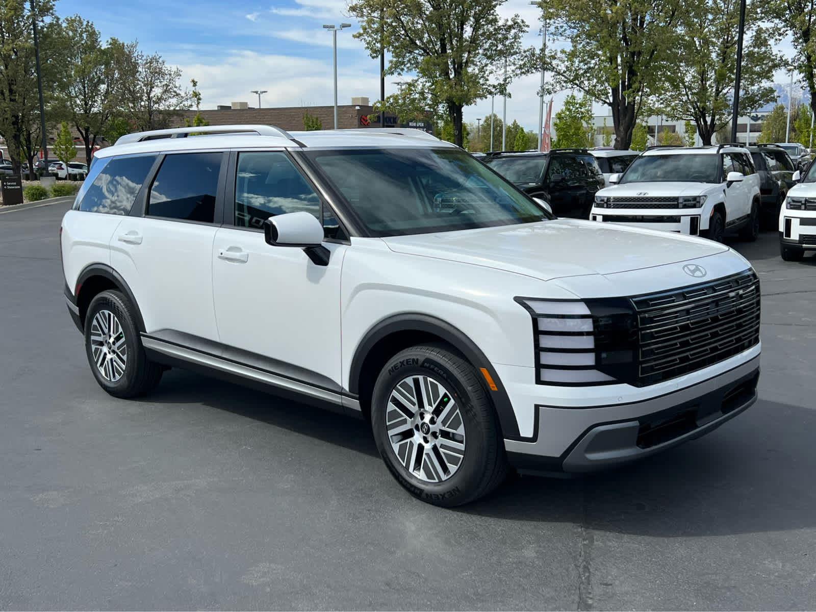 New 2026 Creamy White Pearl Hyundai SEL 8P image 5