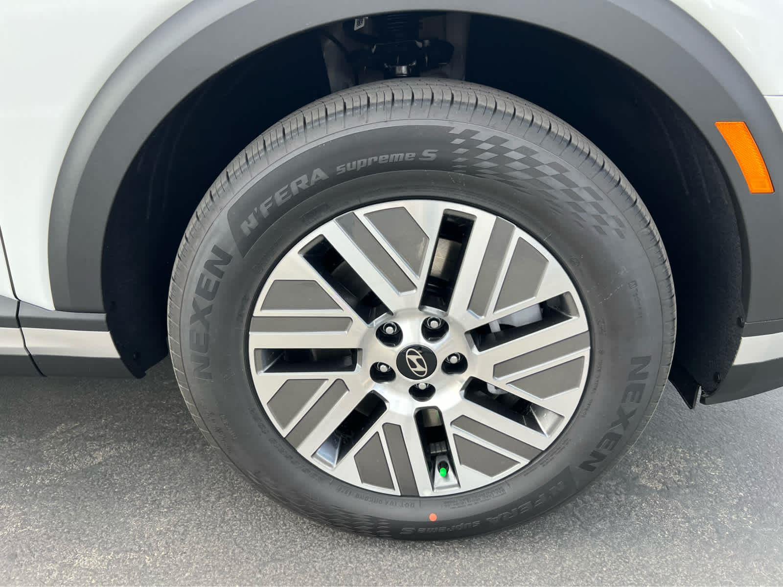 New 2026 Creamy White Pearl Hyundai SEL 8P image 16
