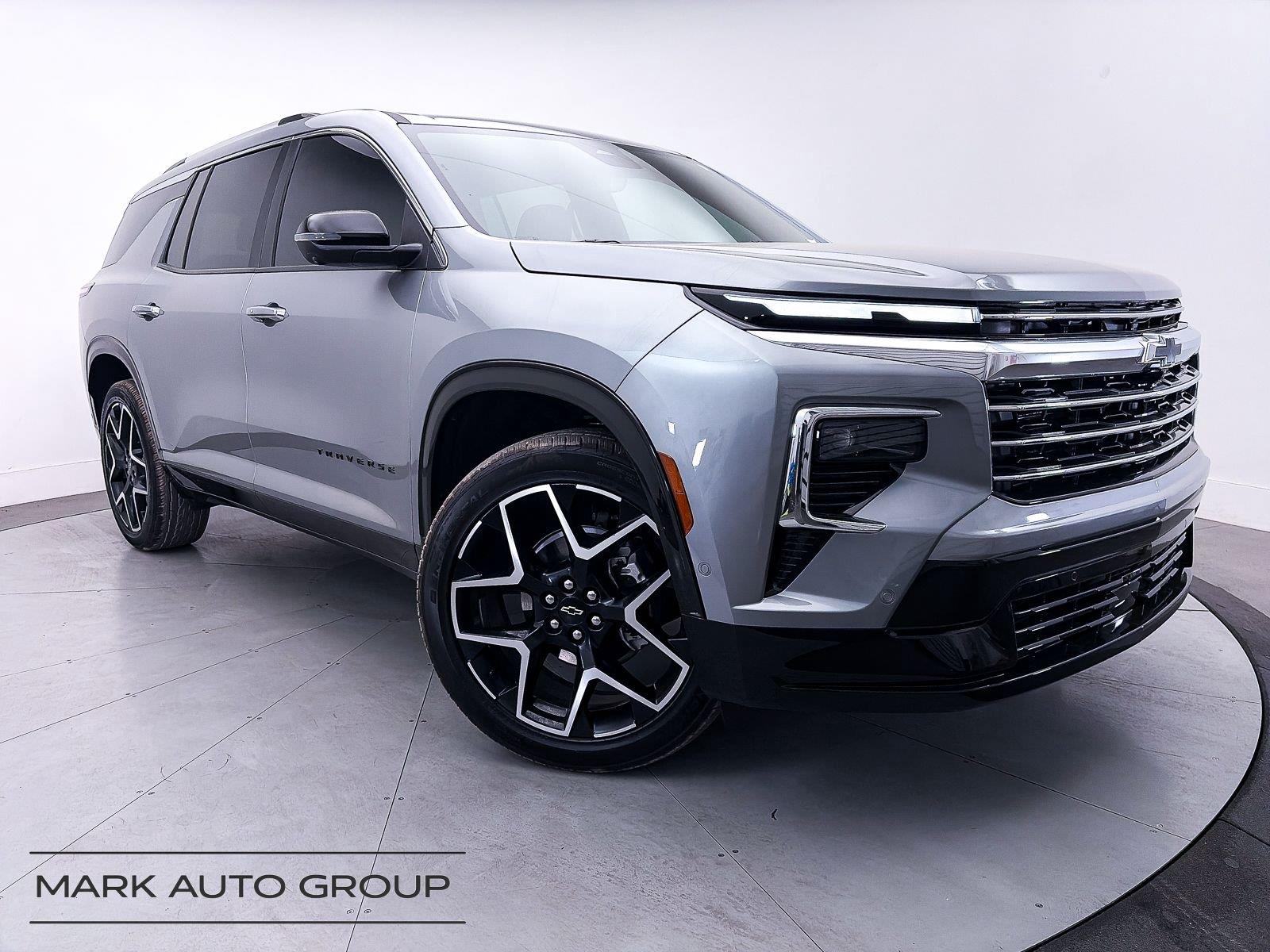 Sterling Gray Metallic 2025 Chevrolet Traverse SUV / Crossover Front-Wheel Drive 8-Speed Automatic