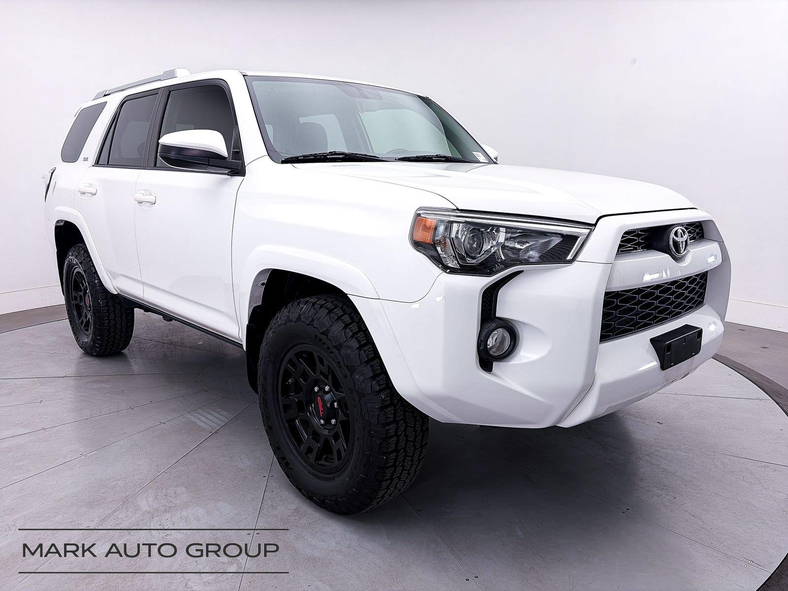 Super White 2018 Toyota 4Runner SUV / Crossover Four-Wheel Drive 5-Speed Automatic