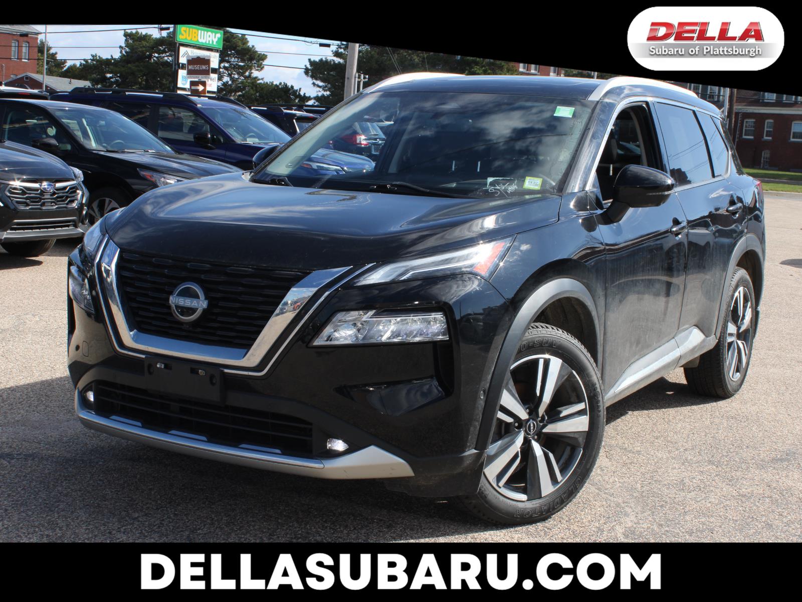 Super Black 2022 Nissan Rogue Platinum AWD SUV / Crossover All-Wheel Drive Continuously Variable Transmission