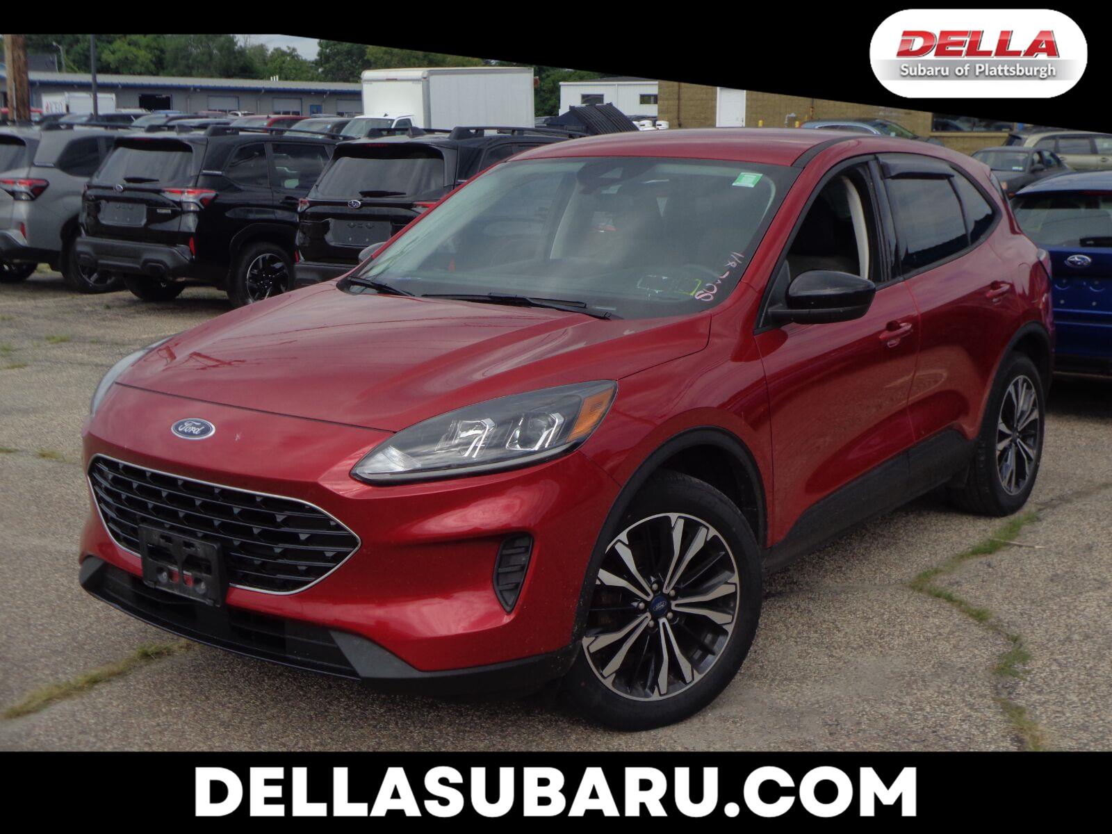 Rapid Red Metallic Tinted Clearcoat 2021 Ford Escape SUV / Crossover All-Wheel Drive 8-Speed Automatic