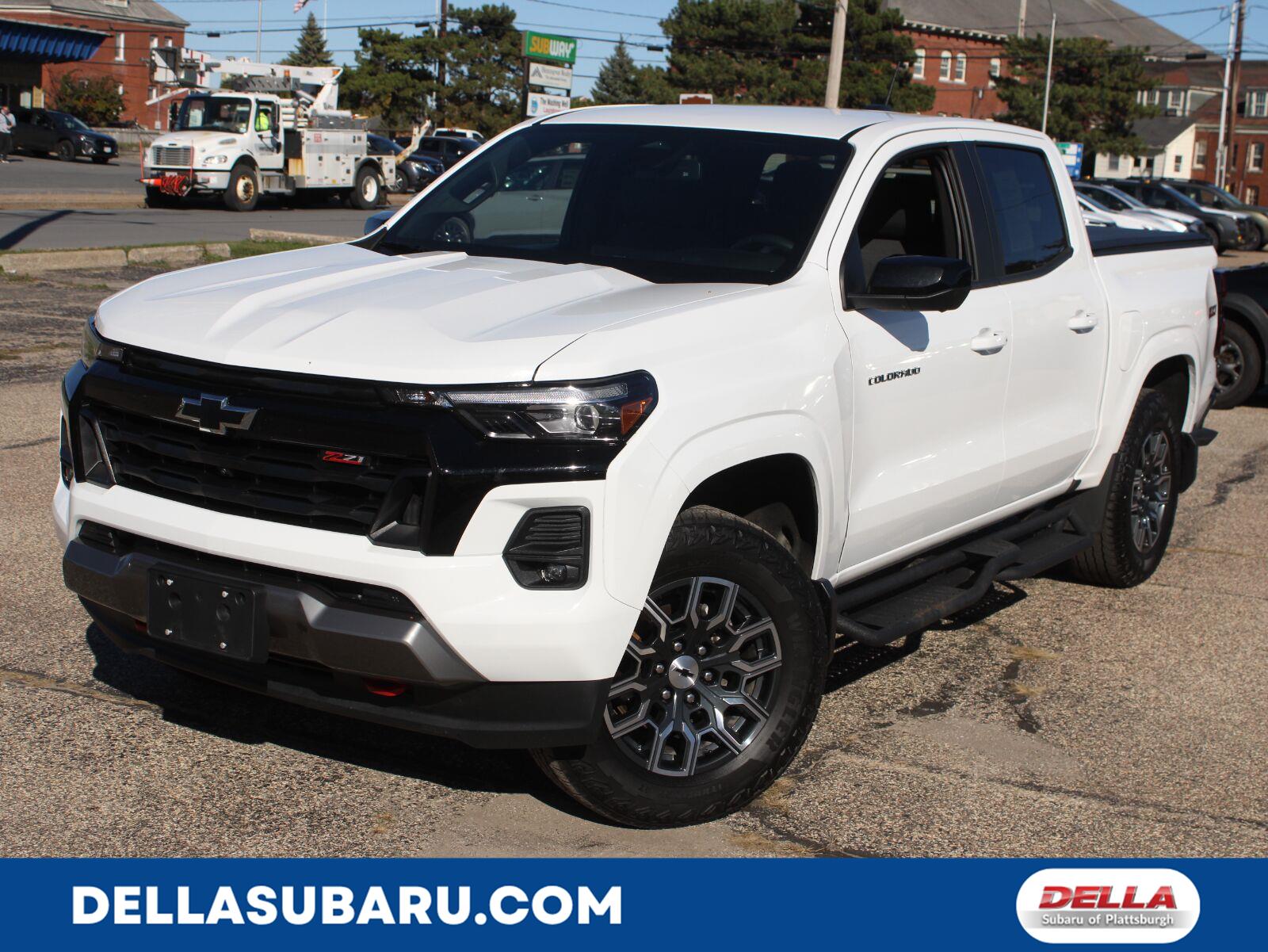 Summit White 2024 Chevrolet Colorado Pickup Truck Four-Wheel Drive 8-Speed Automatic