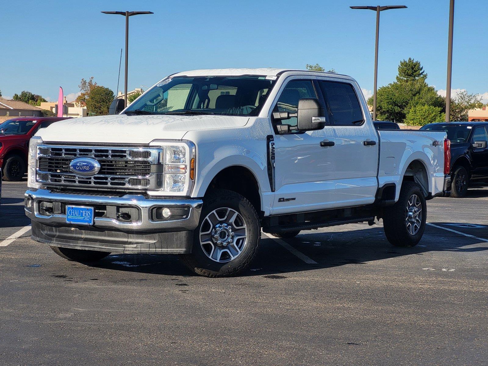 2025 Ford F-250 Super Duty XLT Crew Cab 4WD