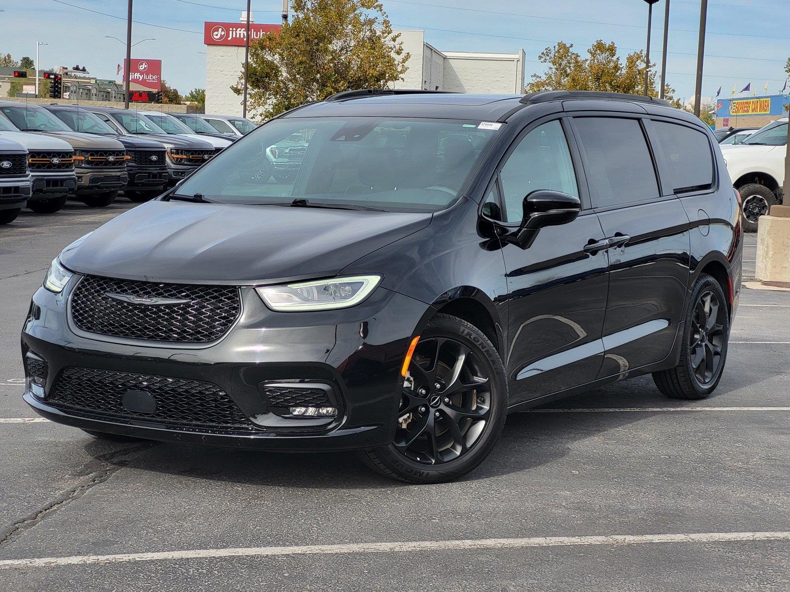 2025 Chrysler Pacifica Limited FWD