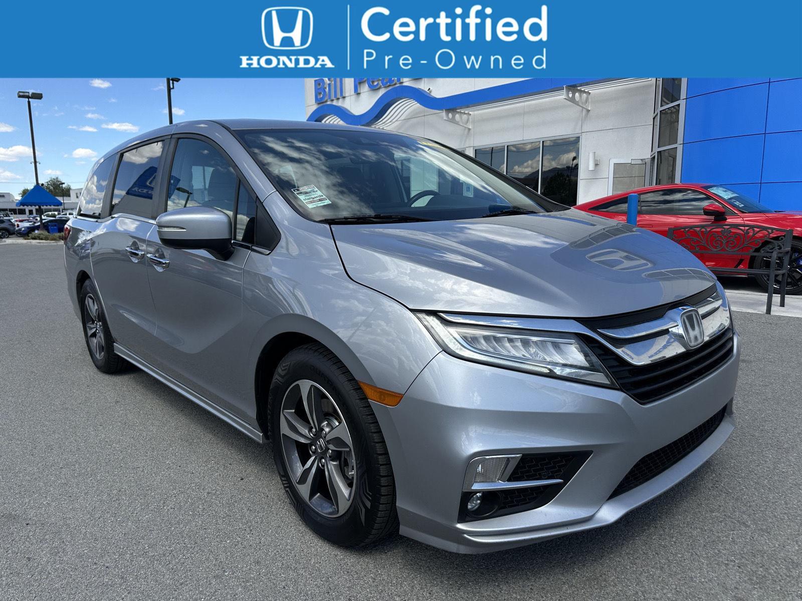 2018 Honda Odyssey Touring's photo