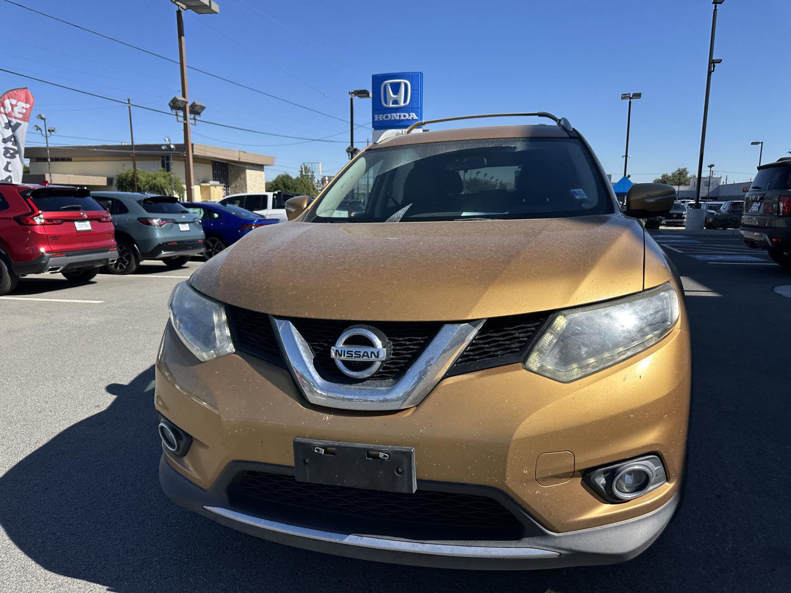 Used 2015 Nissan Rogue SL with VIN 5N1AT2MT6FC778527 for sale in Reno, NV