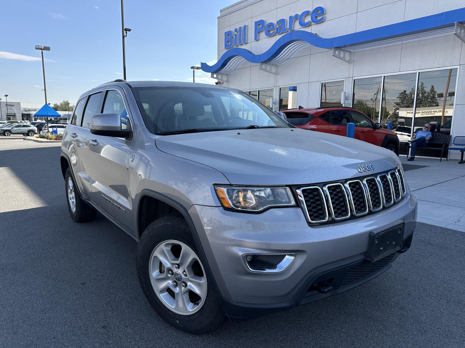  2017 Jeep Grand Cherokee Laredo 4WD   