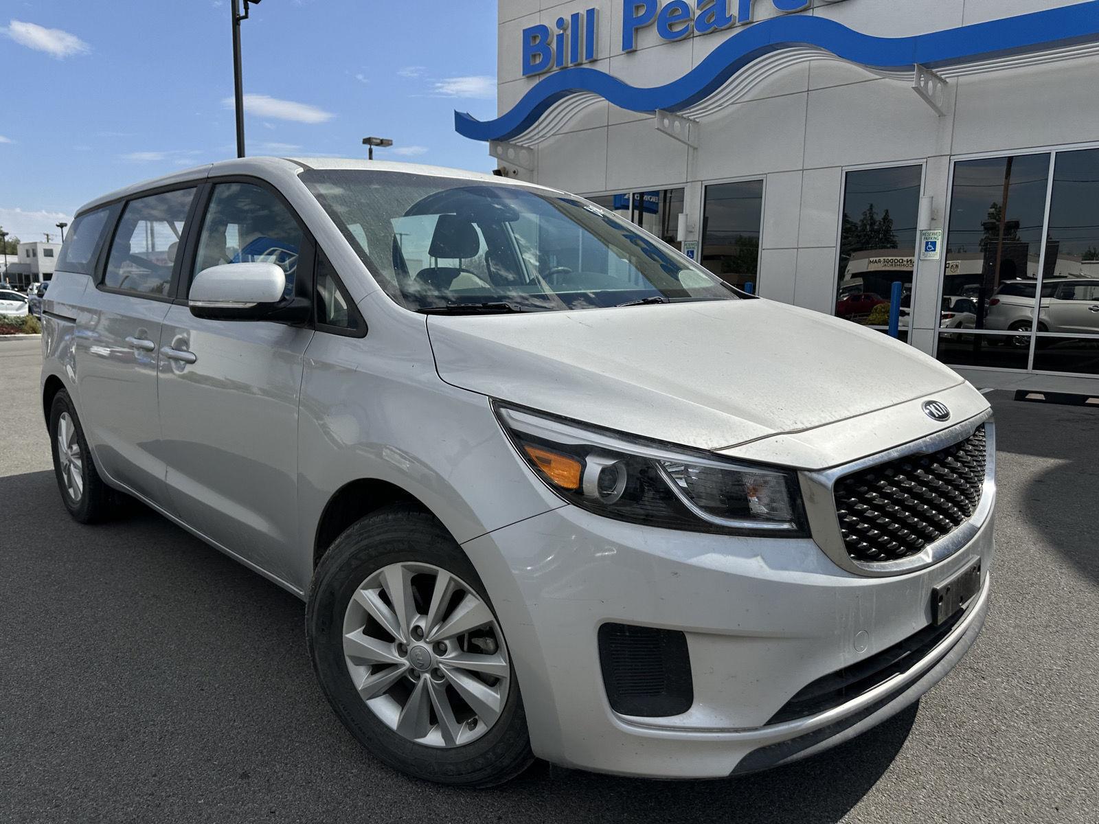 Silky Silver 2018 Kia Sedona Minivan Front-Wheel Drive 6-Speed Automatic