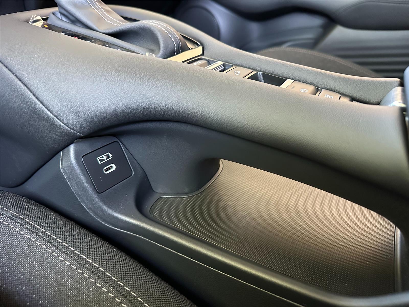 2026 Honda HR-V LX - Photo 25