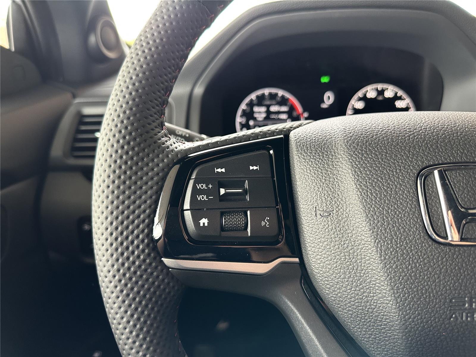 2026 Honda Ridgeline Black Edition - Photo 36