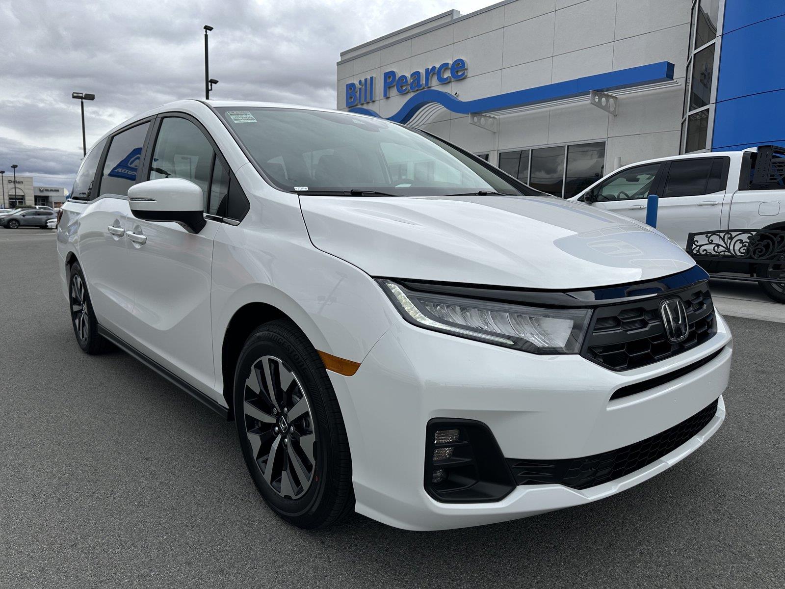 Platinum White Pearl 2027 Honda Odyssey Minivan Front-Wheel Drive Automatic