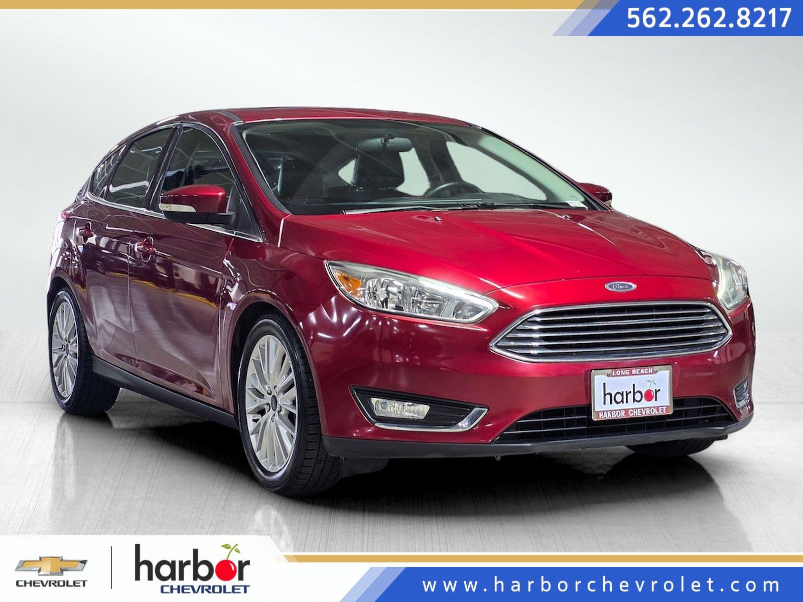 Ruby Red Metallic Tinted Clearcoat 2015 Ford Focus Hatchback Front-Wheel Drive 6-Speed Automatic