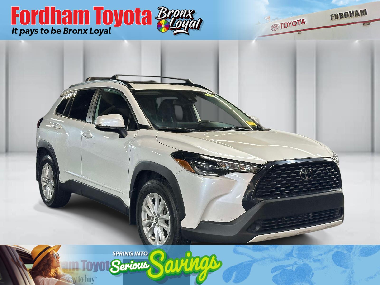 White (Wind Chill Pearl) 2022 Toyota Corolla Cross LE AWD SUV / Crossover All-Wheel Drive Continuously Variable Transmission