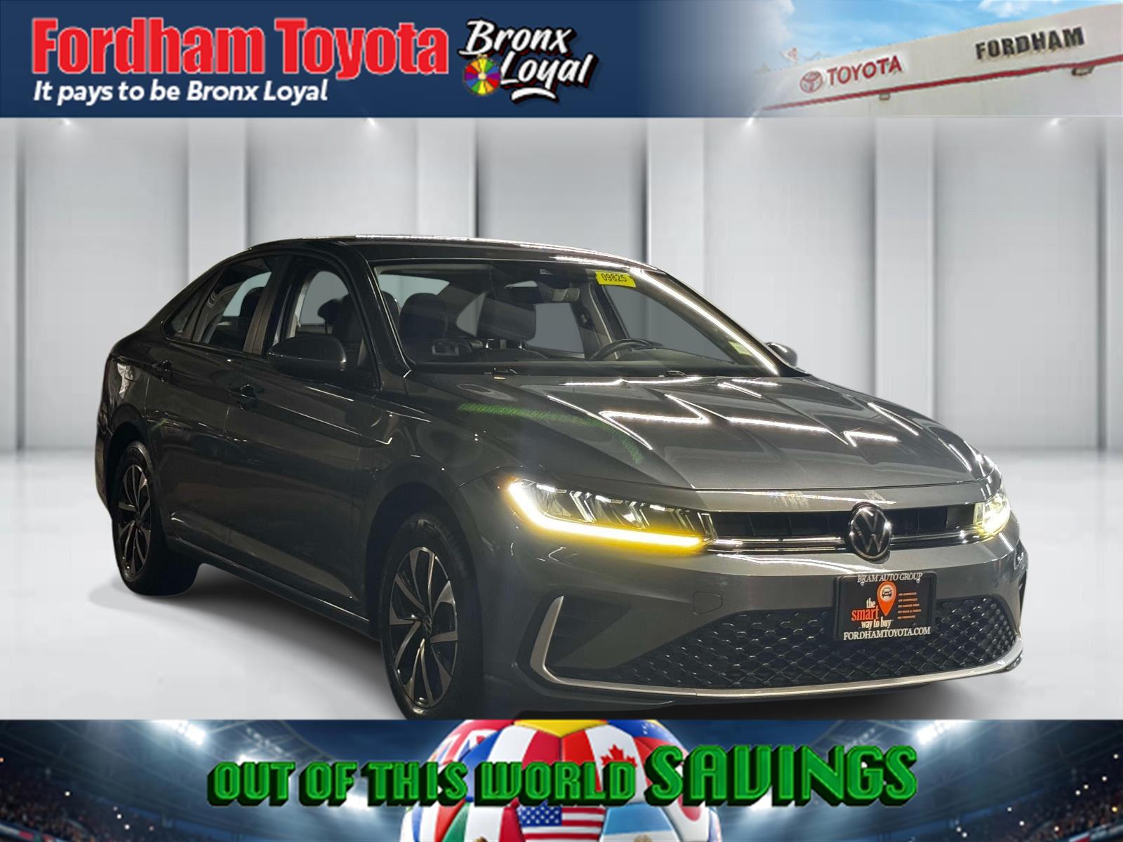 Platinum Gray Metallic 2025 Volkswagen Jetta Sedan Front-Wheel Drive Automatic