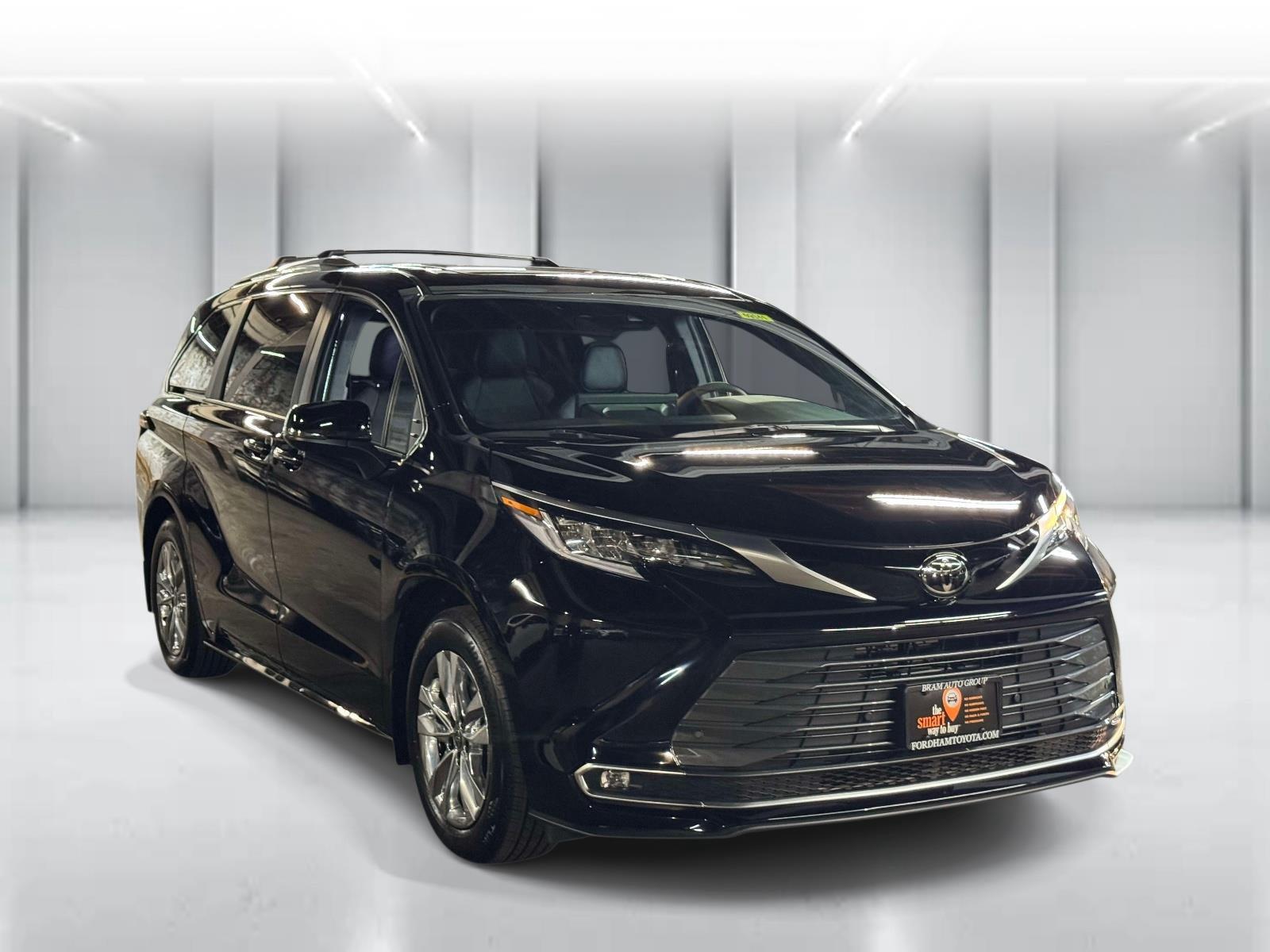 Midnight Black Metallic 2026 Toyota Sienna Minivan All-Wheel Drive Continuously Variable Transmission