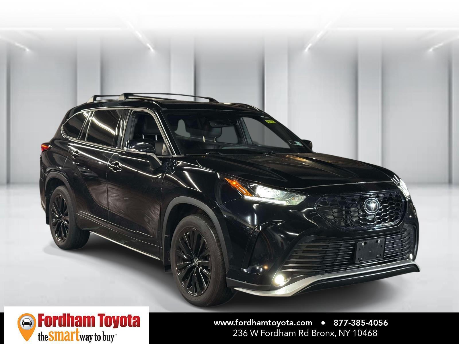 Midnight Black Metallic 2024 Toyota Highlander SUV / Crossover All-Wheel Drive Automatic