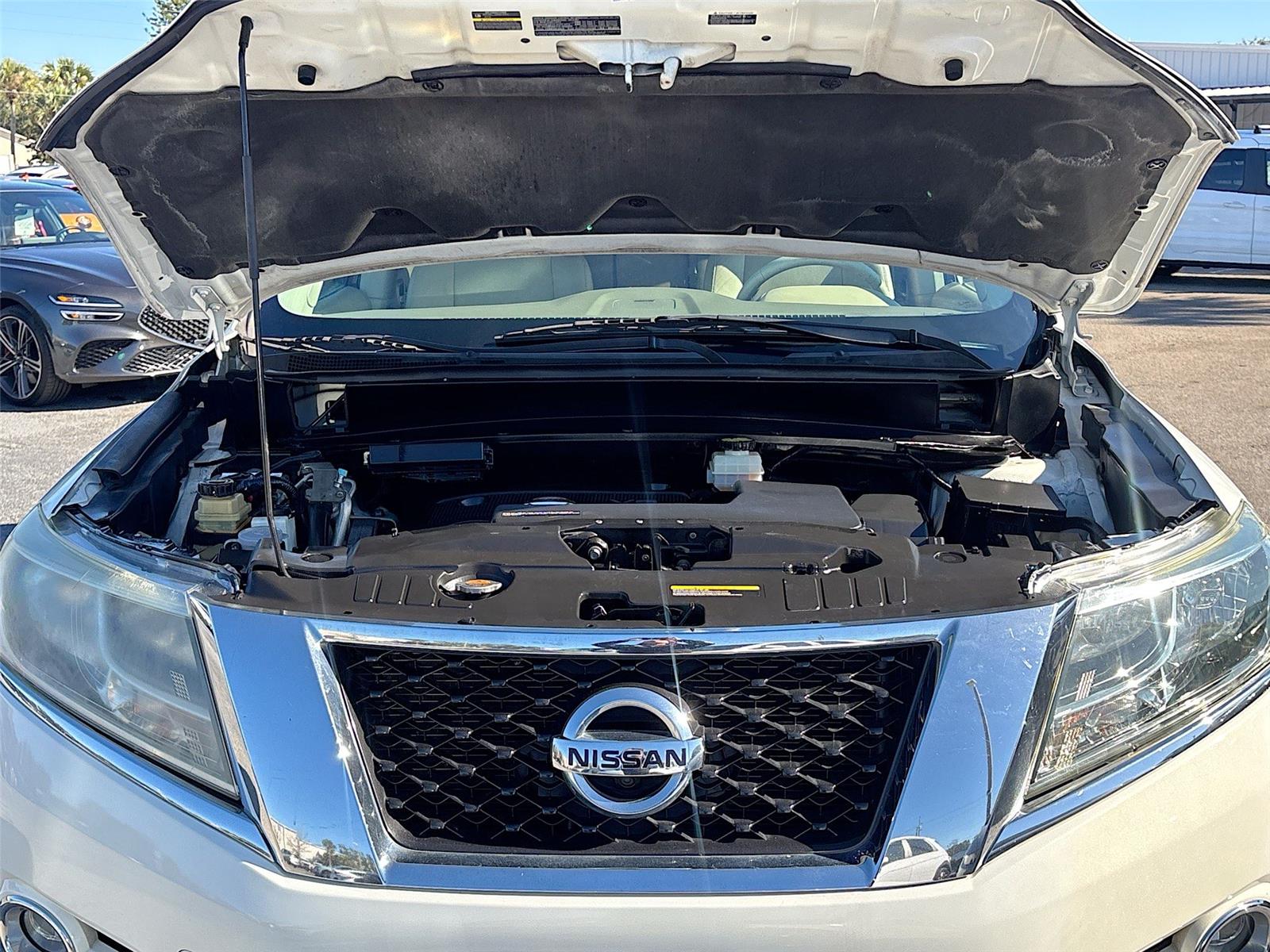 2014 Nissan Pathfinder Platinum