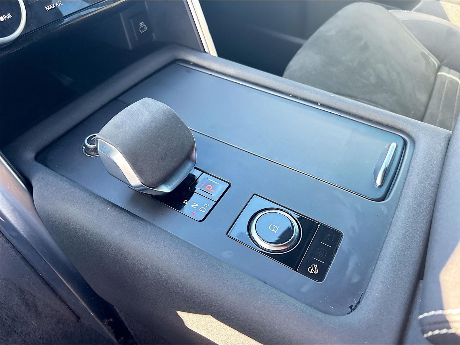 2023 Land Rover Discovery S R-Dynamic