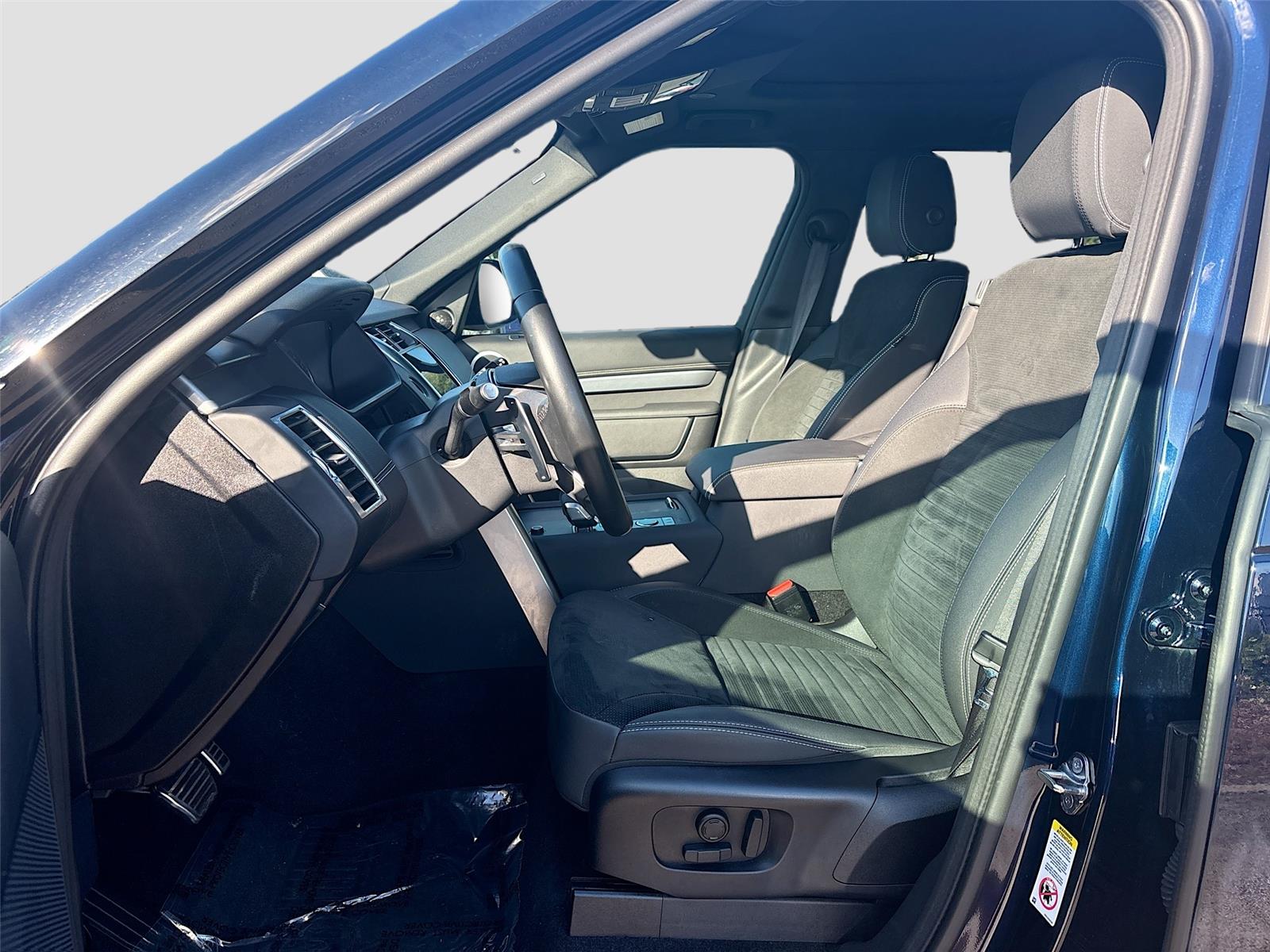 2023 Land Rover Discovery S R-Dynamic