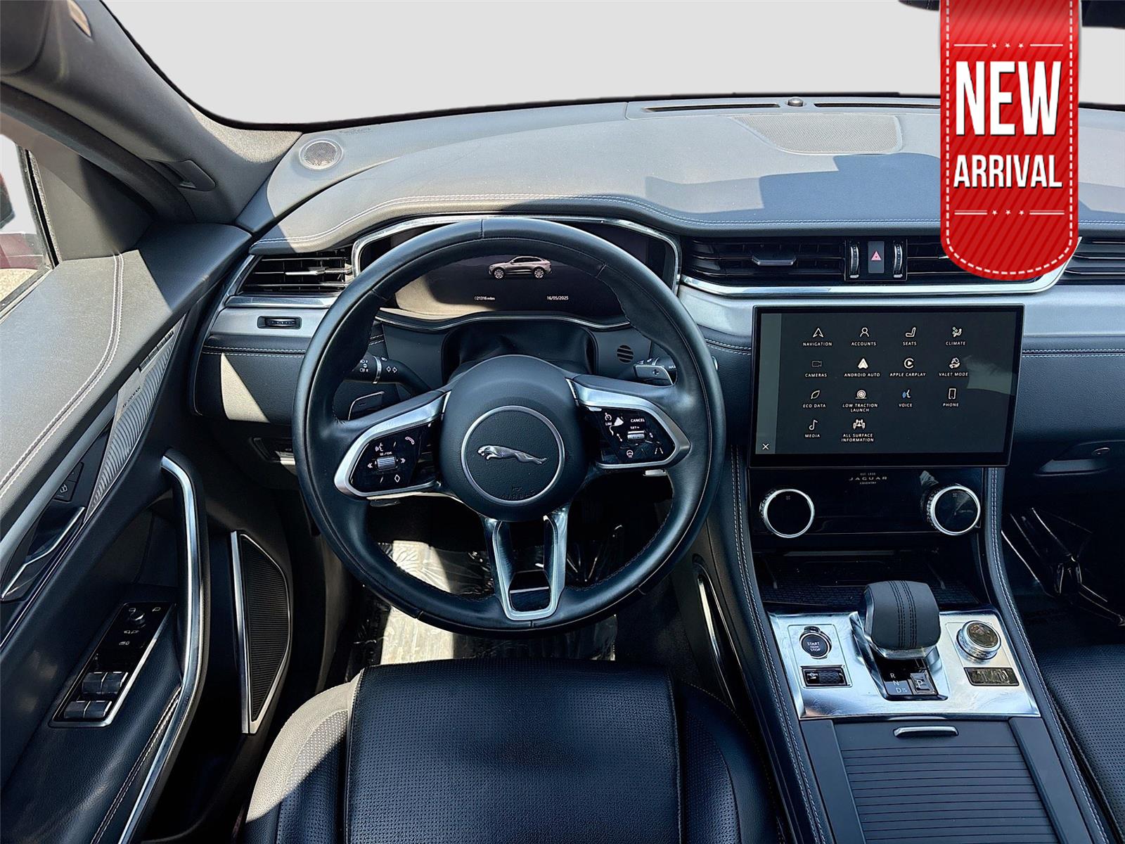 2024 Jaguar F-PACE P250 R-Dynamic S photo 21