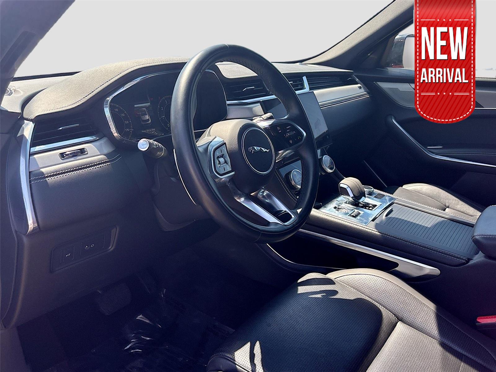 2024 Jaguar F-PACE P250 R-Dynamic S photo 9