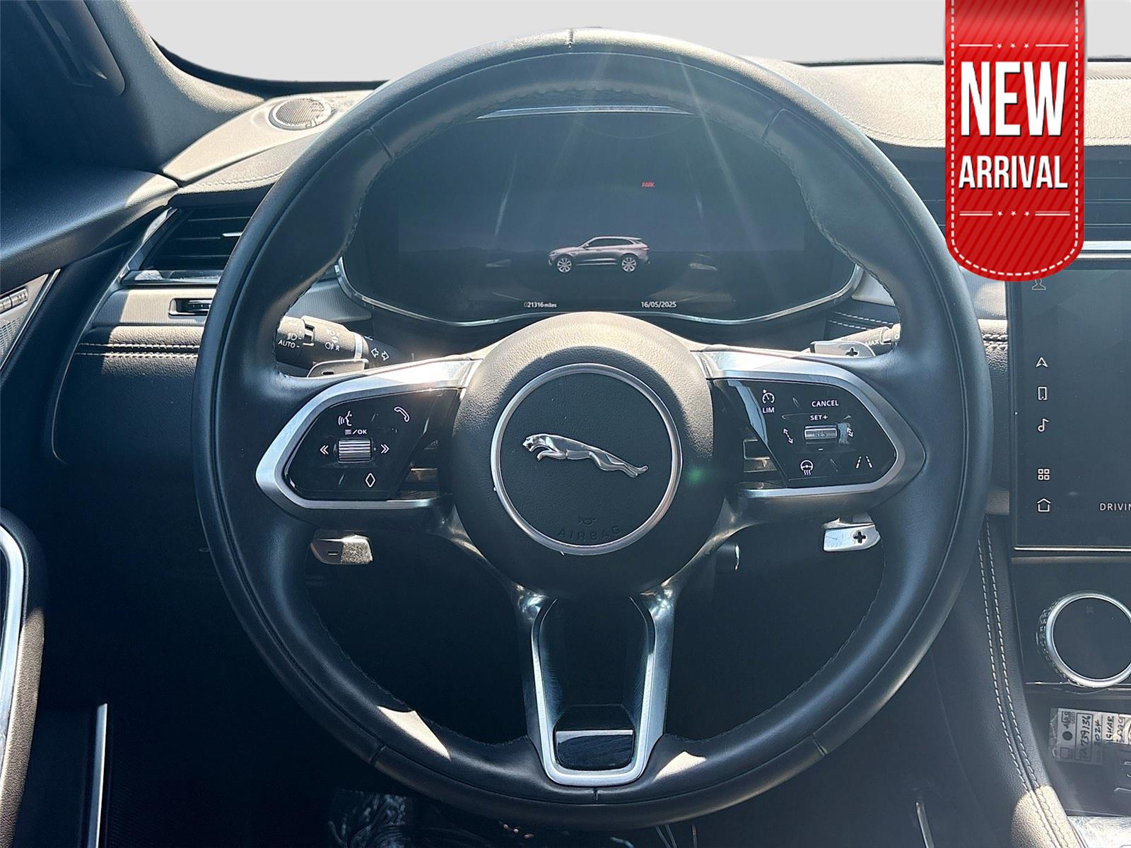 2024 Jaguar F-PACE P250 R-Dynamic S photo 11