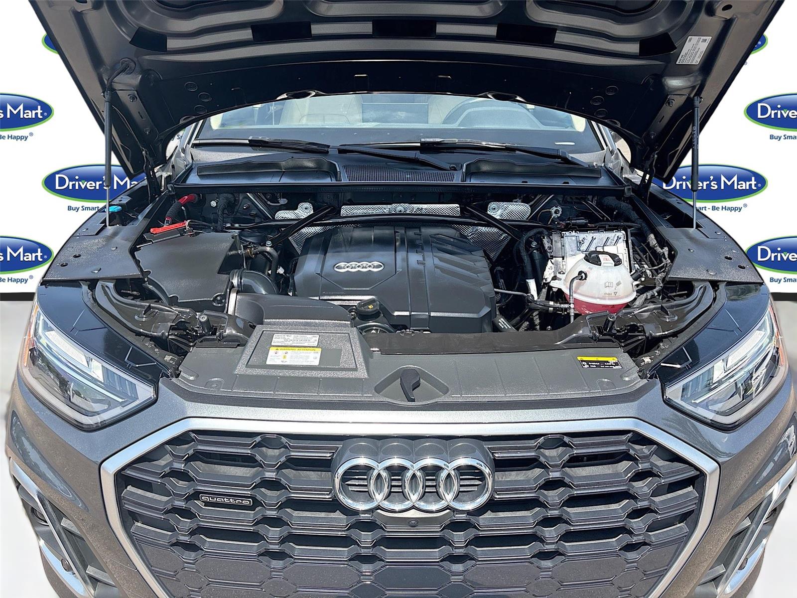 2022 Audi Q5 S line Premium Plus