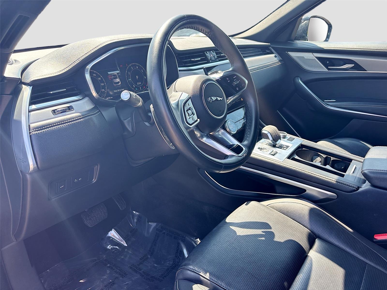 2024 Jaguar F-PACE R-Dynamic S