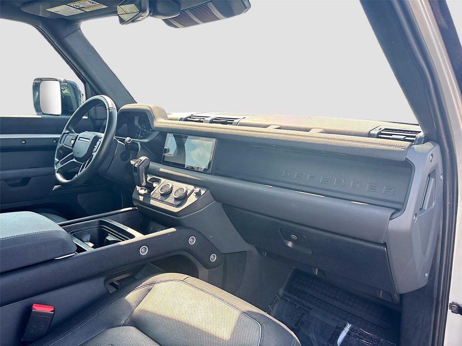 2022 Land Rover Defender X-Dynamic S