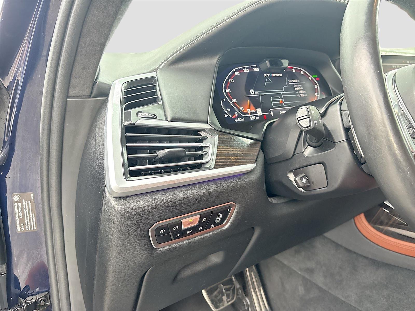 2021 BMW X7 M50i