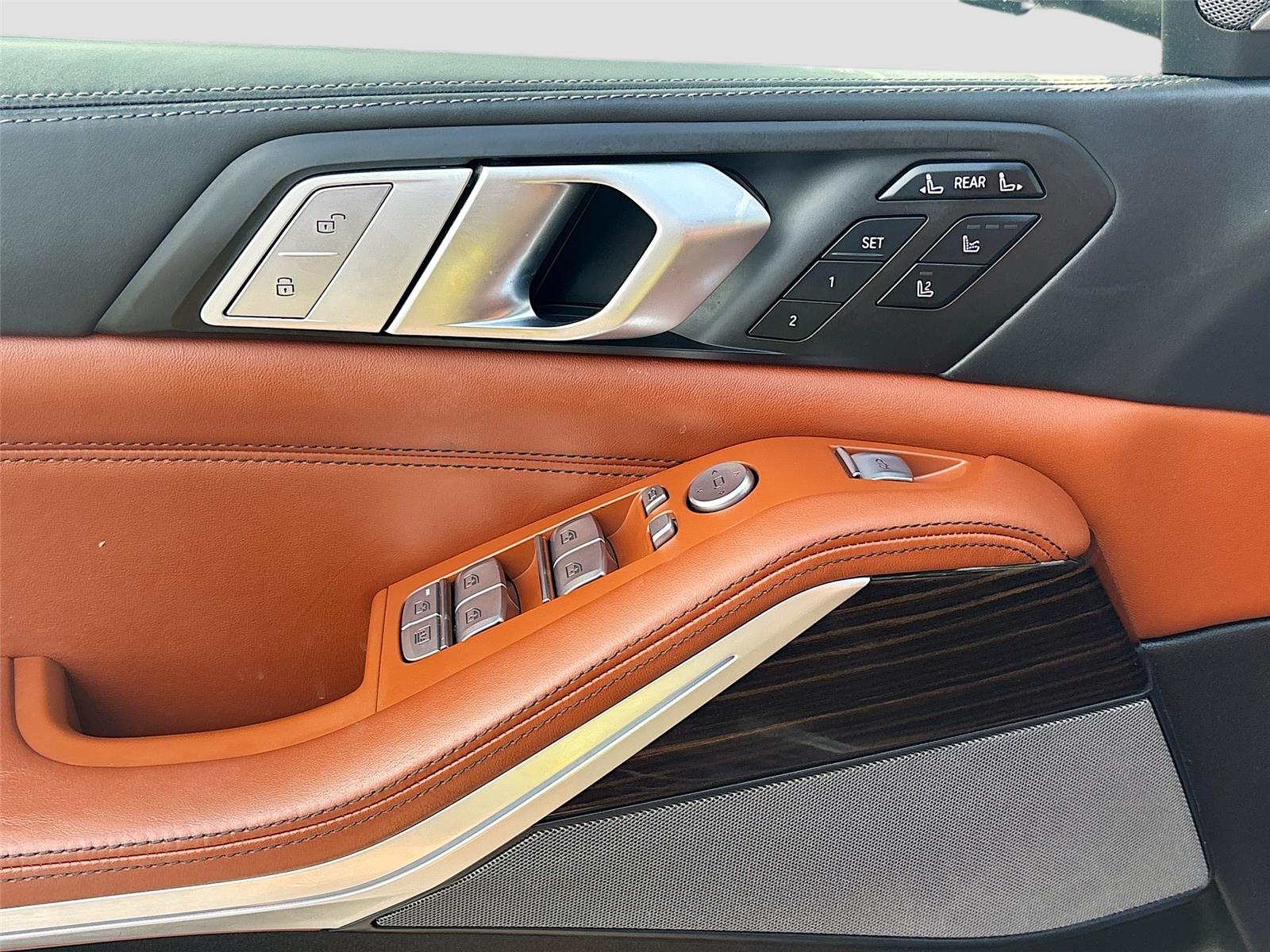 2021 BMW X7 M50i