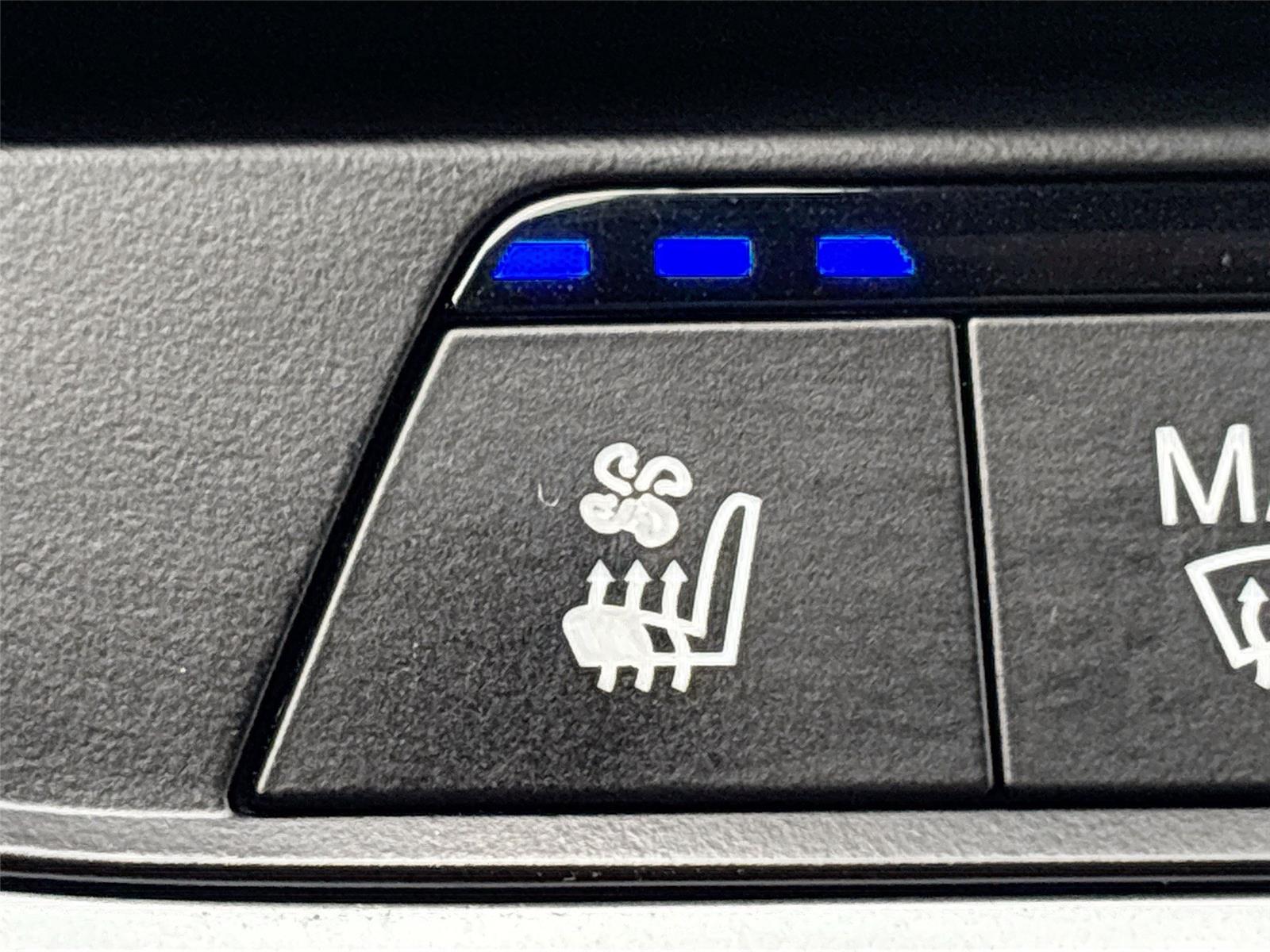 2021 BMW X7 M50i
