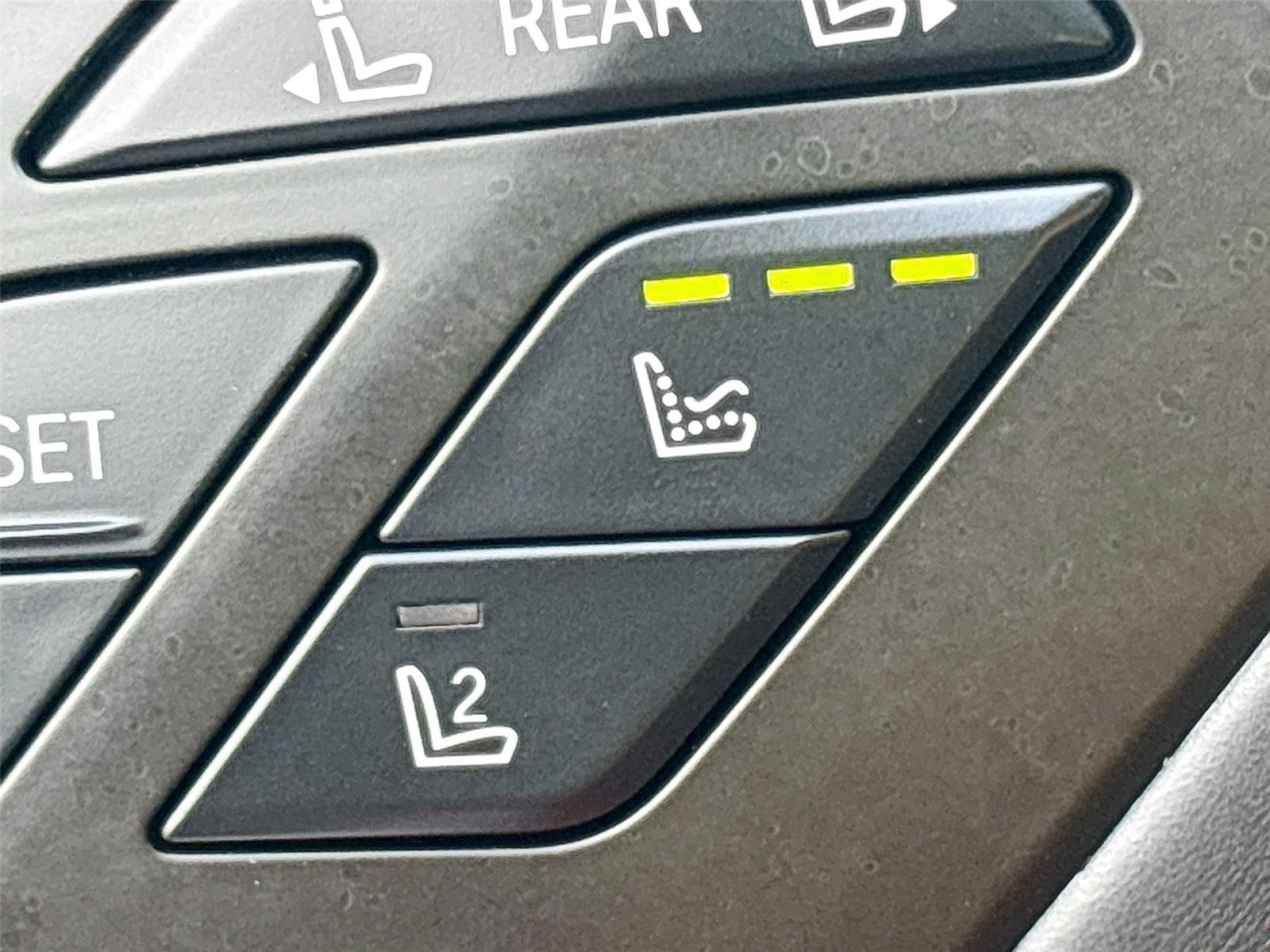 2021 BMW X7 M50i