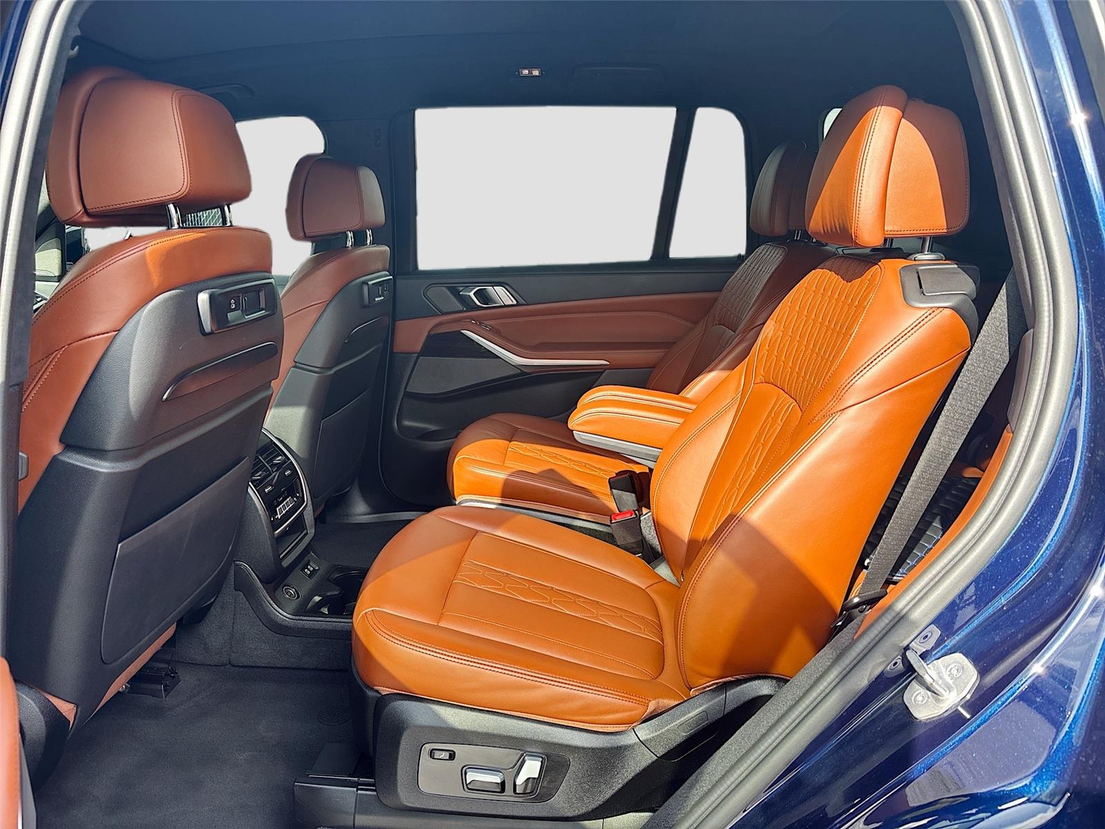 2021 BMW X7 M50i