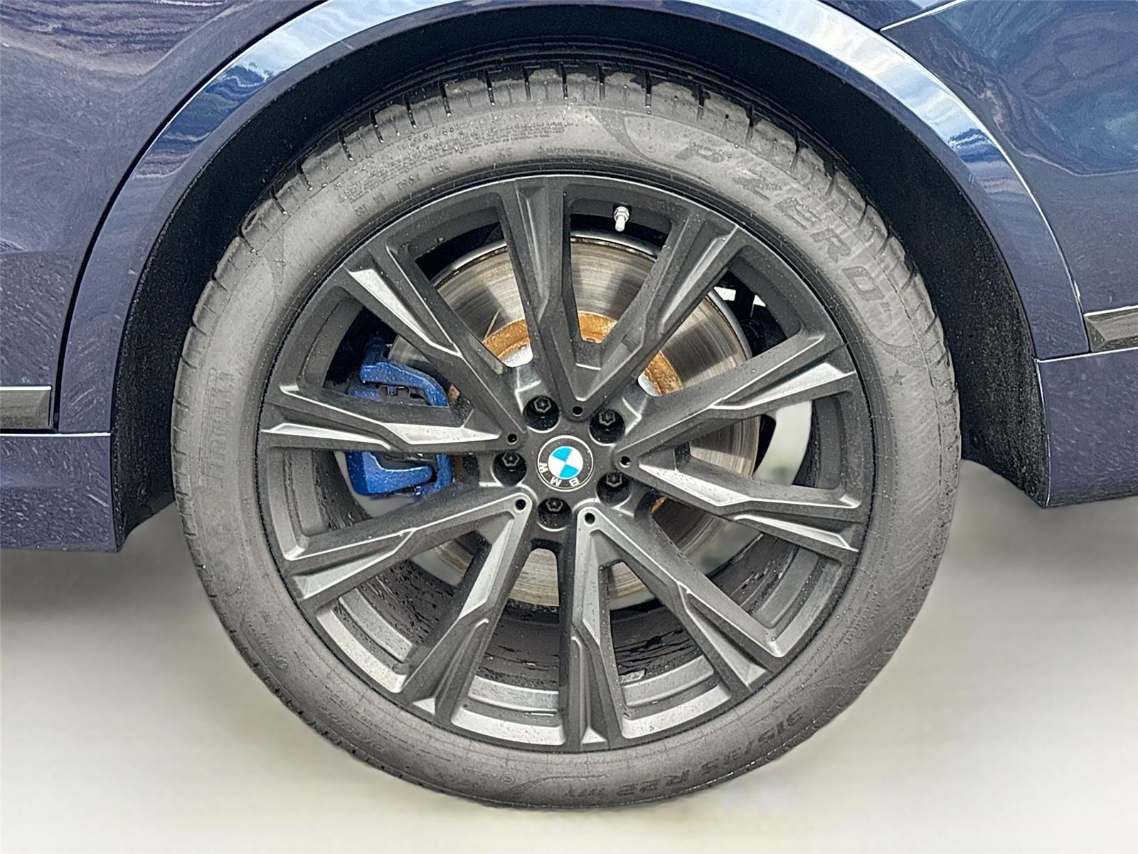 2021 BMW X7 M50i