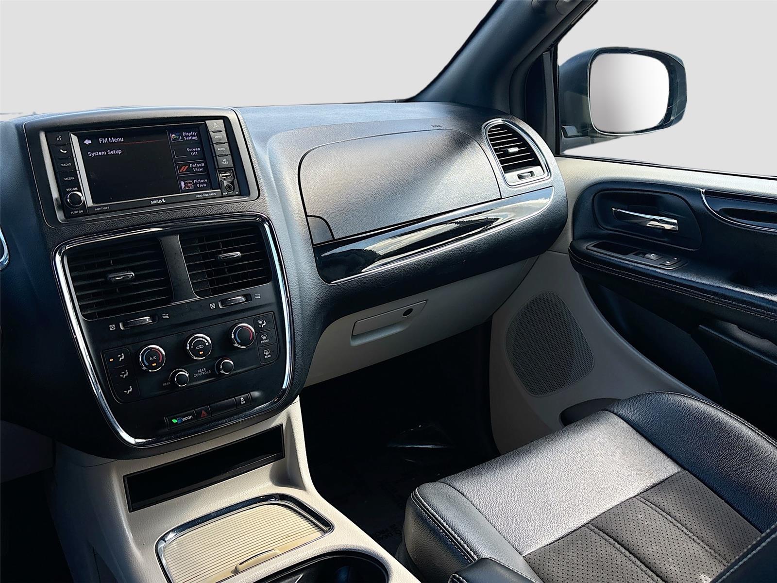 2020 Dodge Grand Caravan SXT