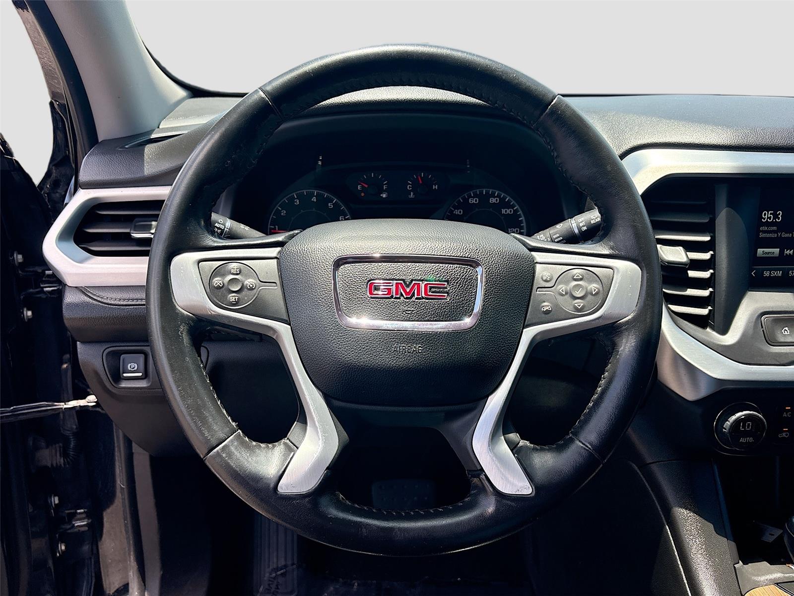 2019 GMC Acadia SLE