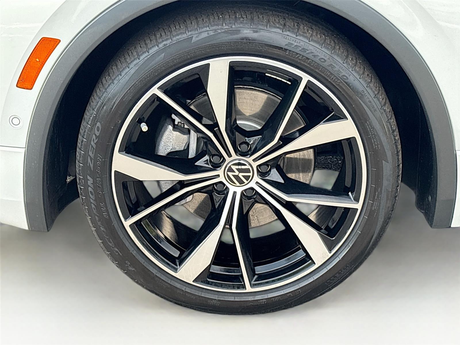 2022 Volkswagen Tiguan SEL R-Line